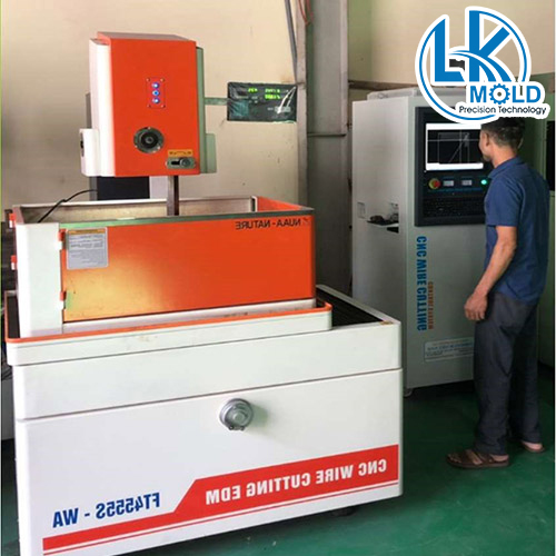 Gia công ép nhựa theo yêu cầu